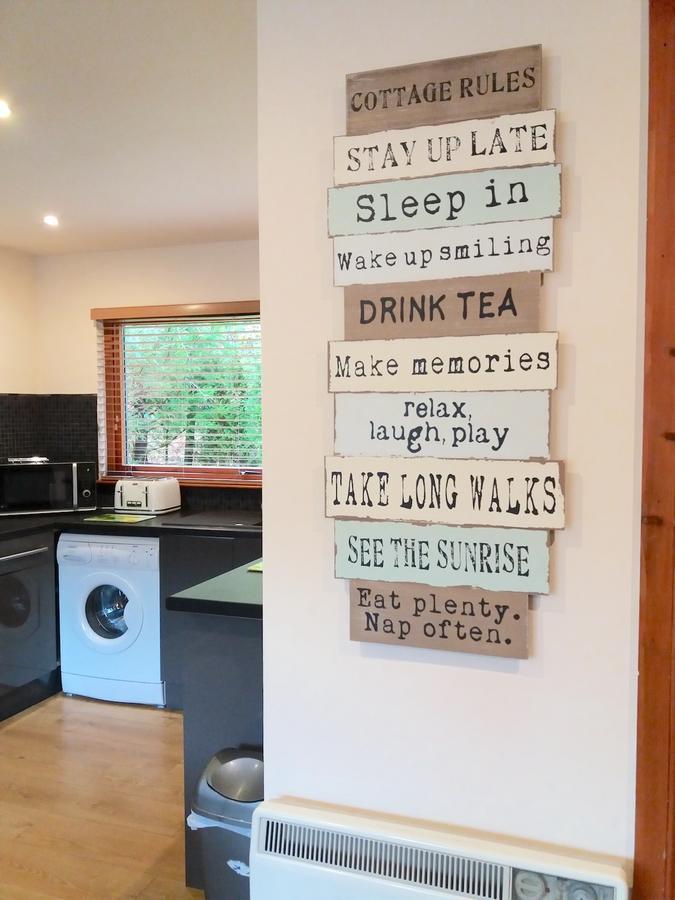 Loch Ness Highland Cottages With Partial Loch View Invermoriston Exterior foto